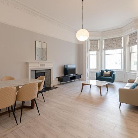 Kensington 2 Bed 2 Bath Apartment For 5 Guests London Exteriör bild