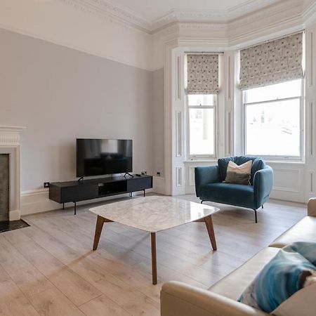 Kensington 2 Bed 2 Bath Apartment For 5 Guests London Exteriör bild