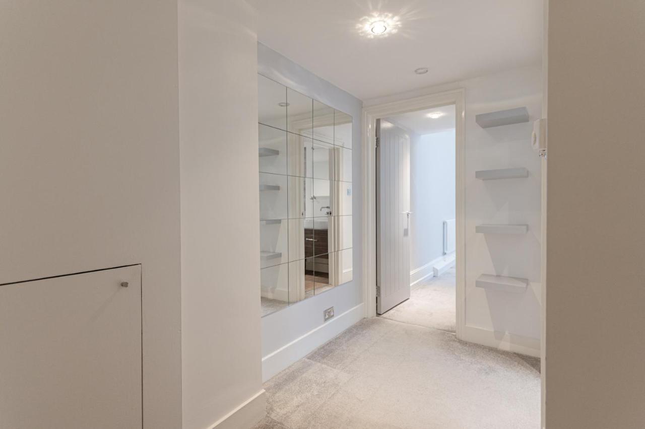 Kensington 2 Bed 2 Bath Apartment For 5 Guests London Exteriör bild