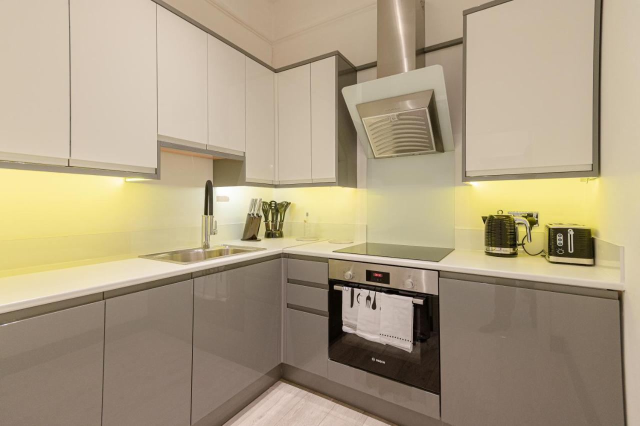 Kensington 2 Bed 2 Bath Apartment For 5 Guests London Exteriör bild
